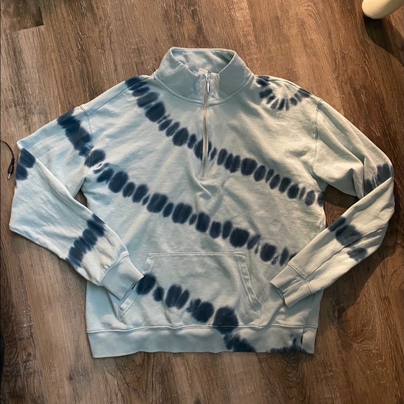 medium tall sweatshirt